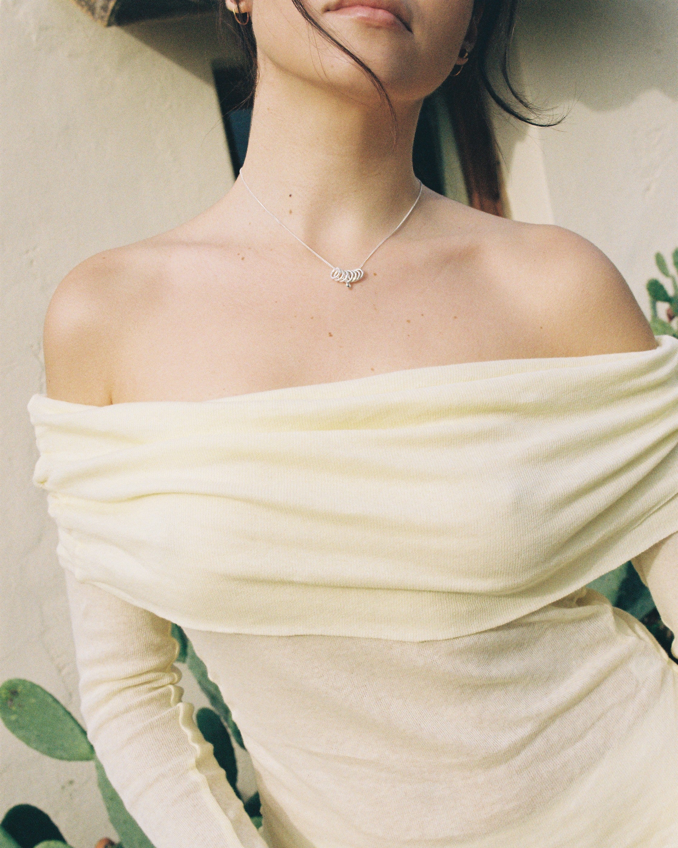 ARA con Topacio Azul en Plata Reciclada