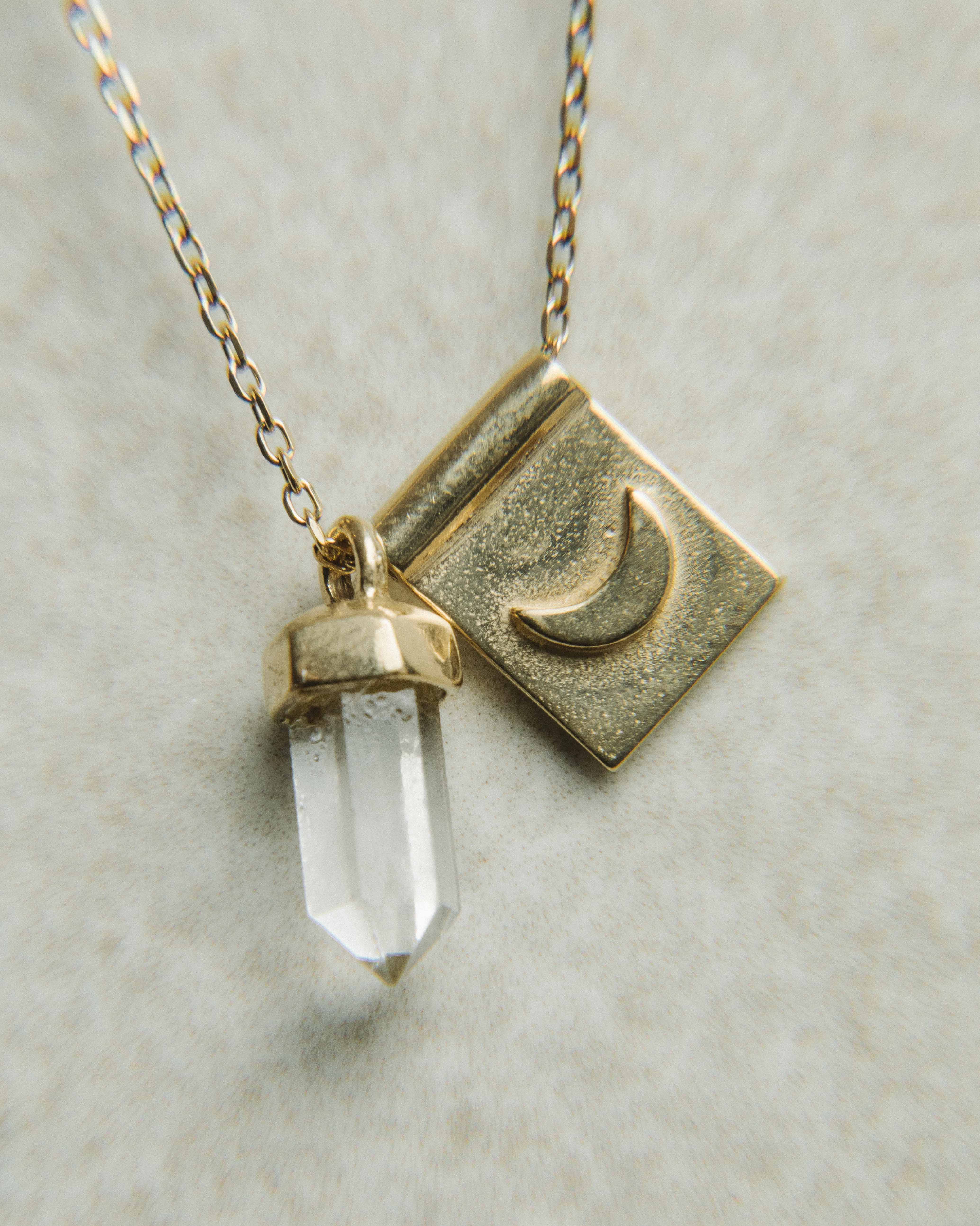 Luna nueva en Plata Bañada en Oro 18k