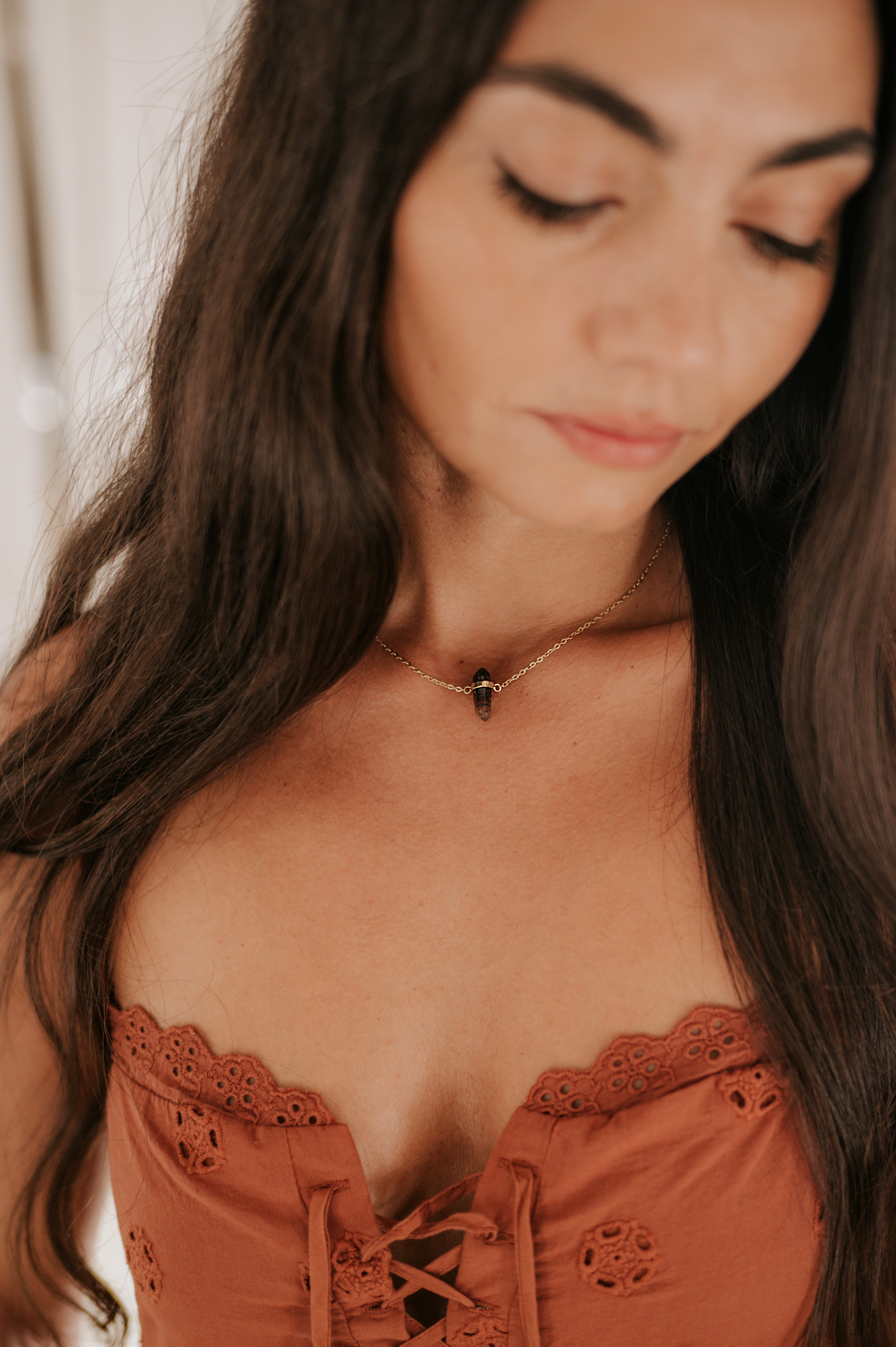 Collar Cuarzo Ahumado Bruto Bañado en Oro 18k