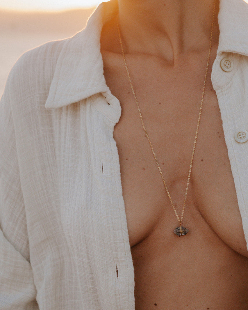 Plexo Solar Cuarzo Ahumado bañado en Oro 18k