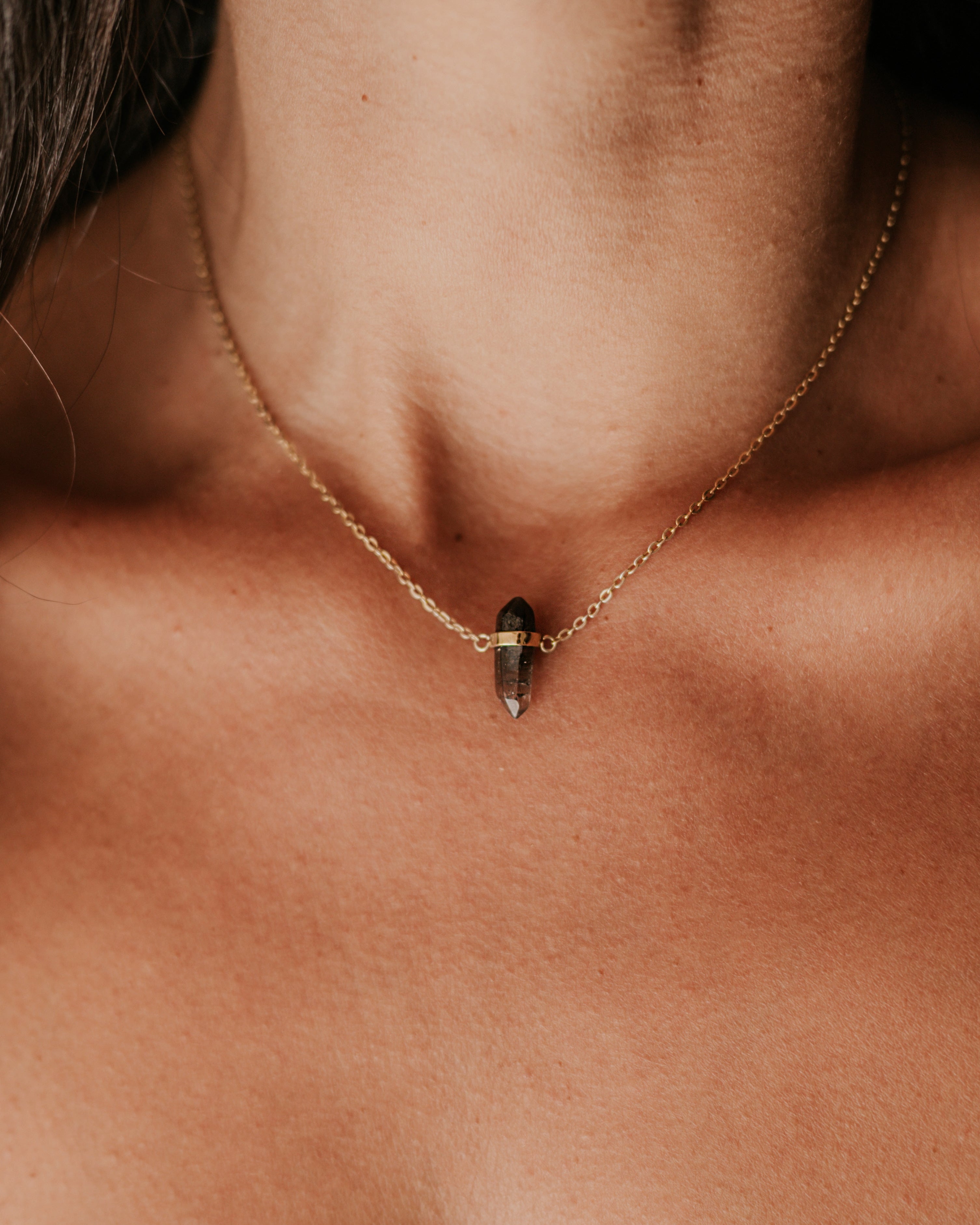 Collar Cuarzo Ahumado Bruto Bañado en Oro 18k