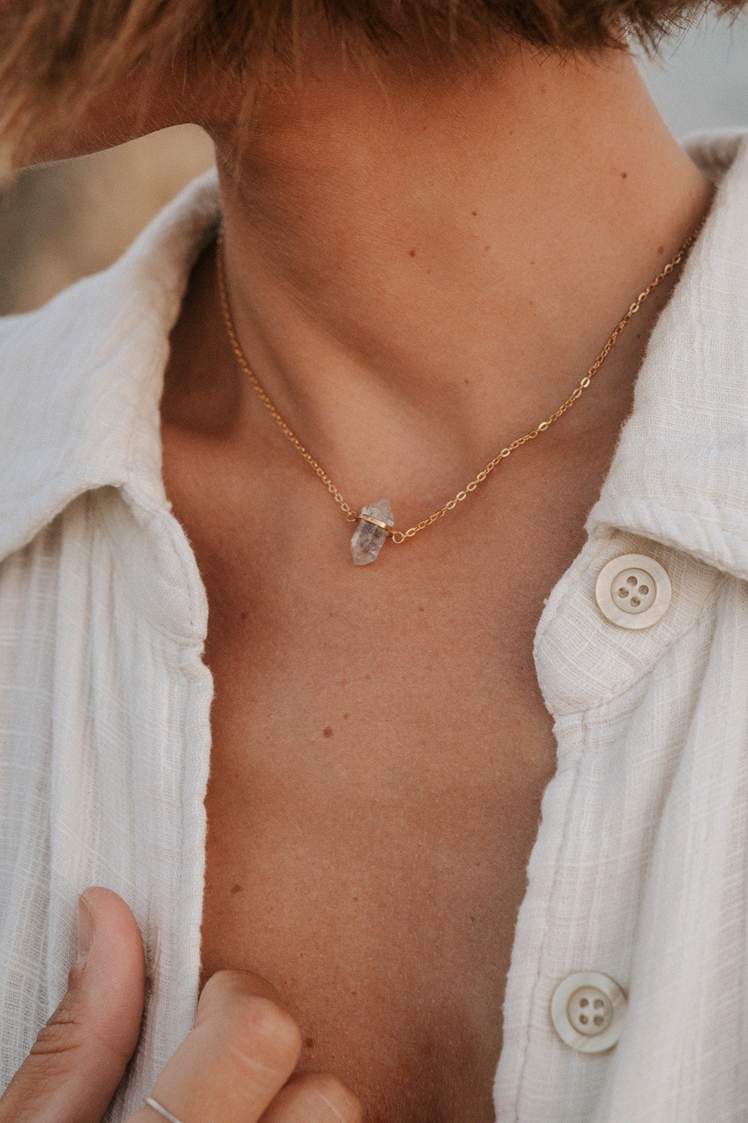 Collar Cuarzo Claro Bruto Bañado en Oro 18k