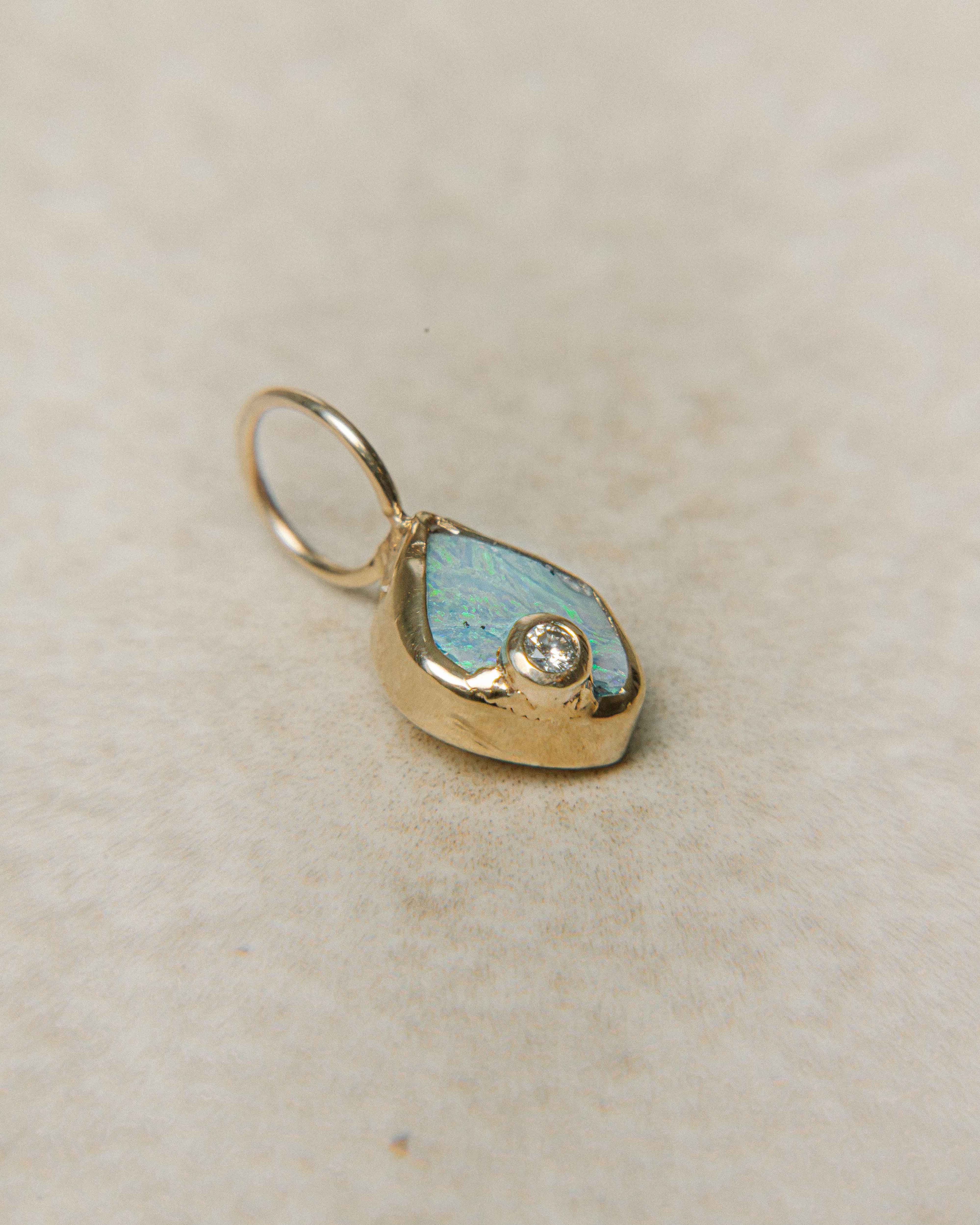 Ópalo Boulder con Diamante | Talla S | Oro 9k | SAIA