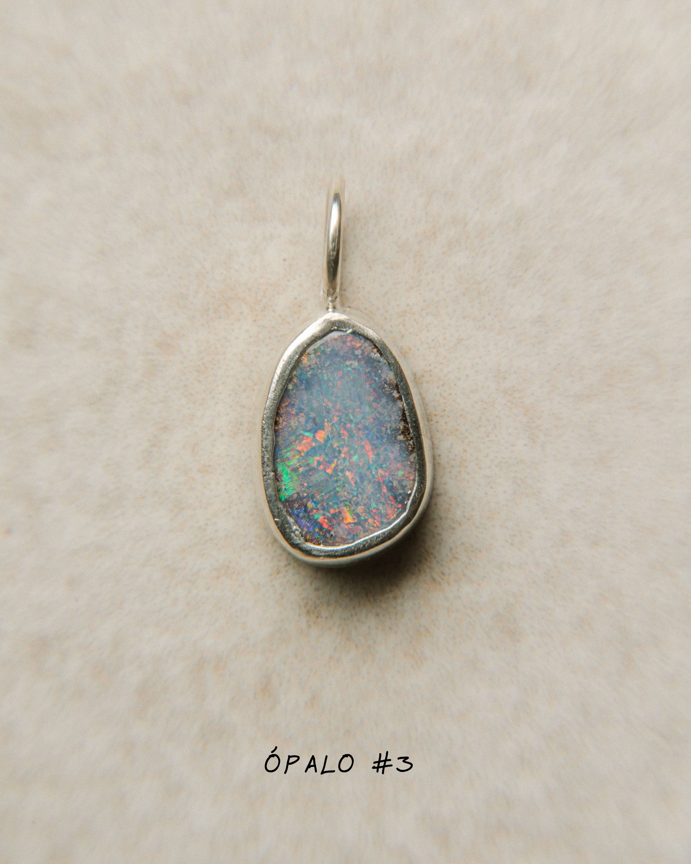 Ópalo Boulder | Talla M | Plata | SAIA