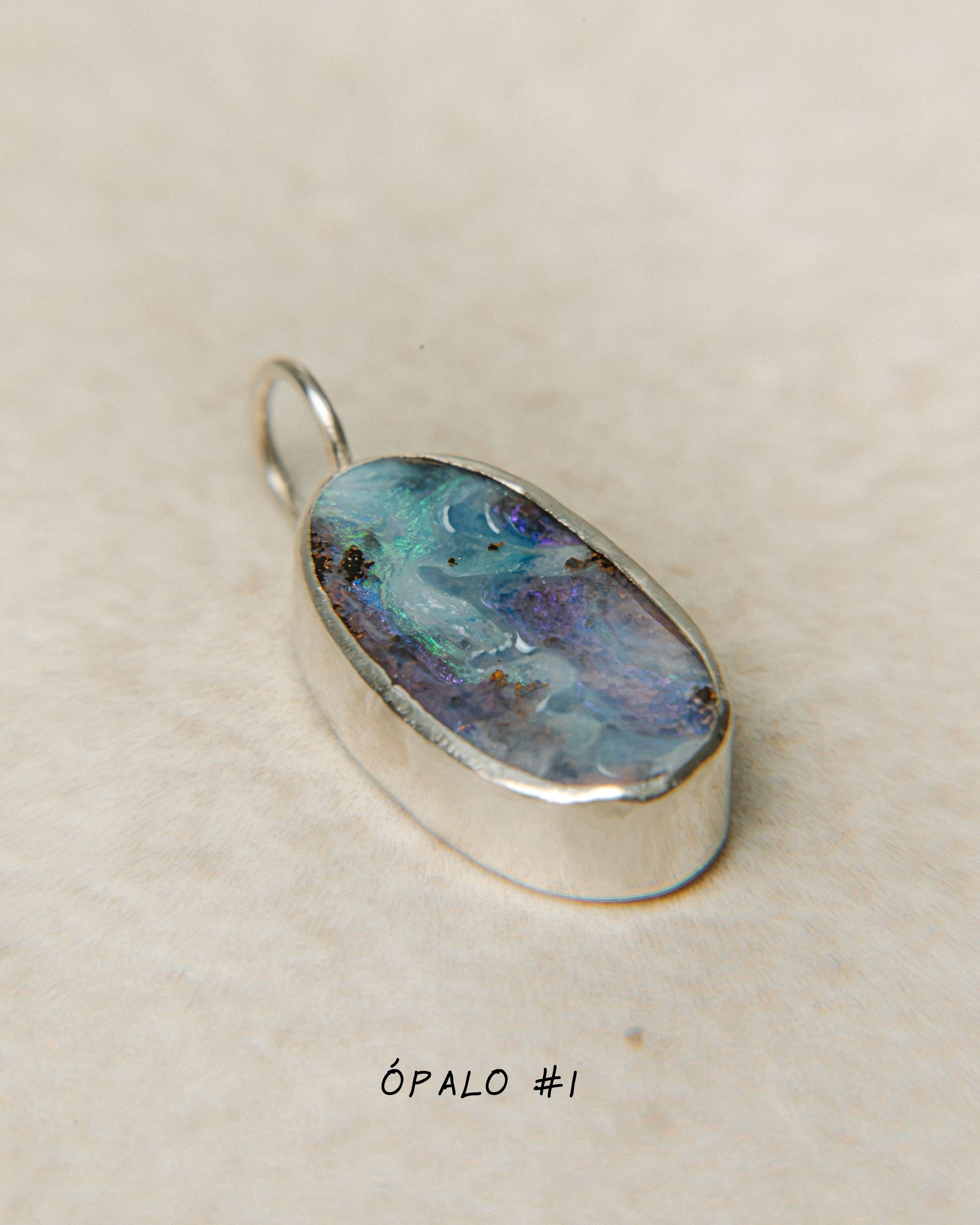 Ópalo Boulder | Talla XL | Plata | SAIA