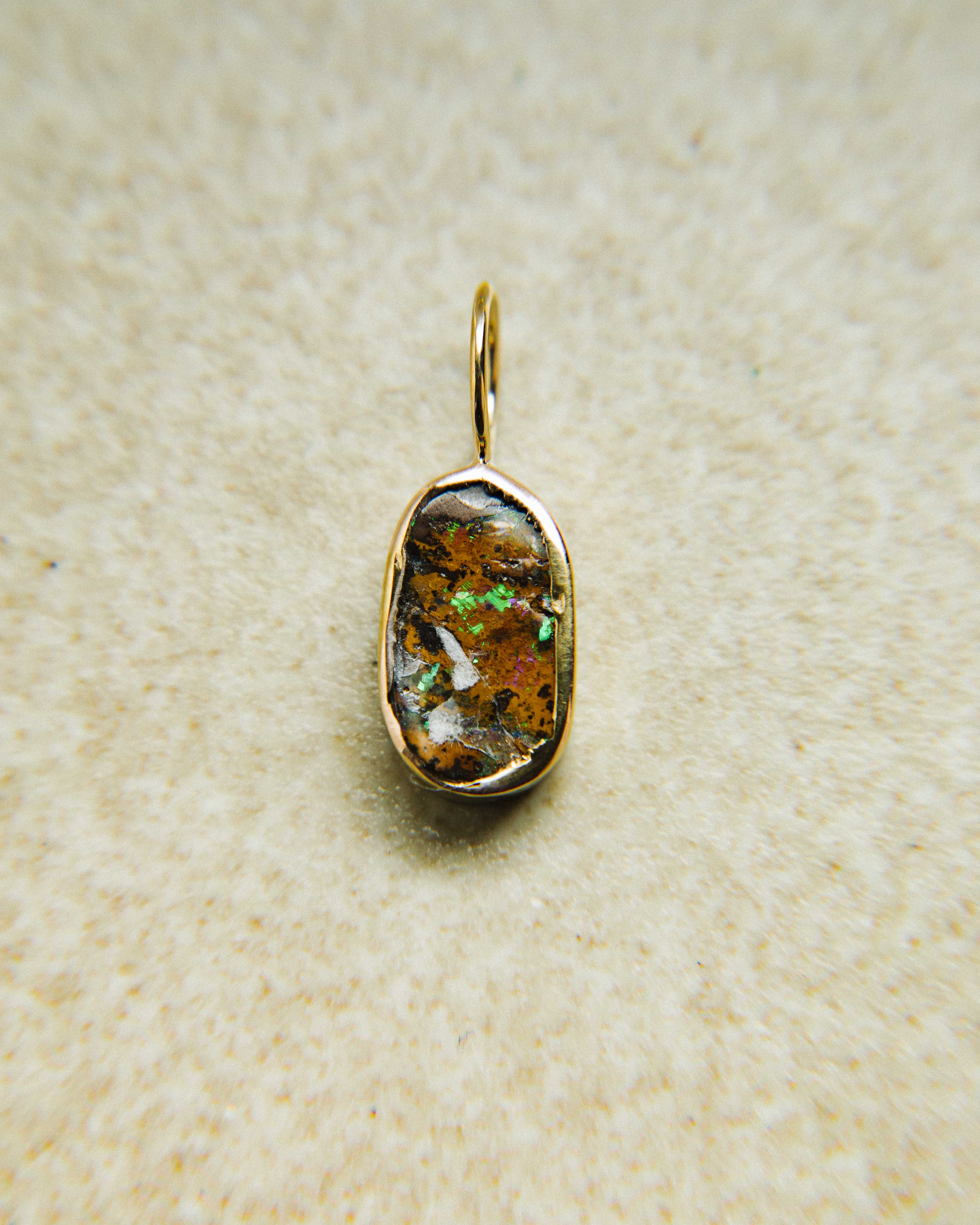 TREASURE · Ópalo Boulder Nº06 / L