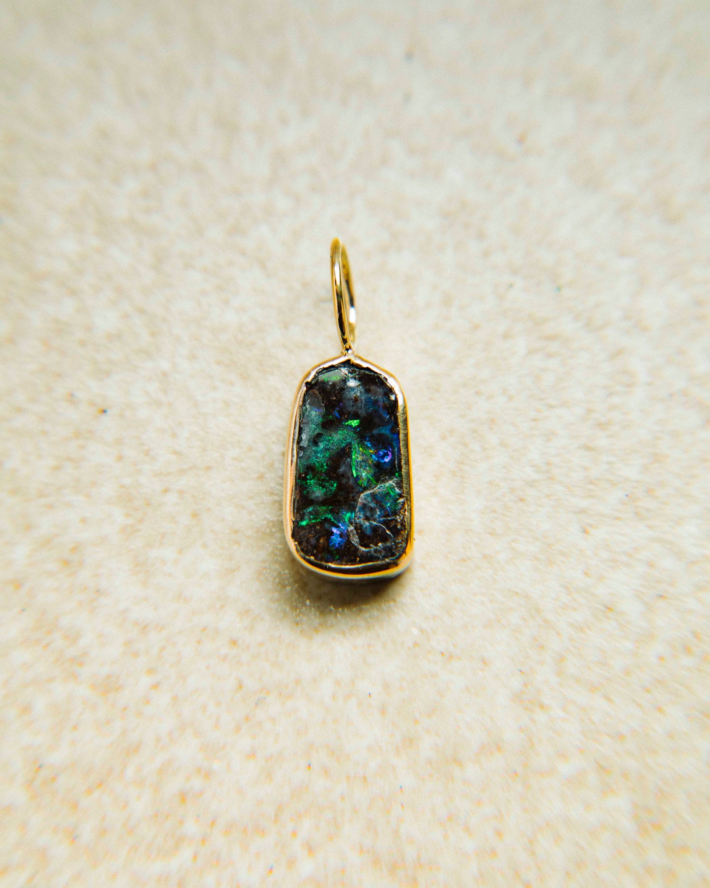 TREASURE · Ópalo Boulder Nº07 / L