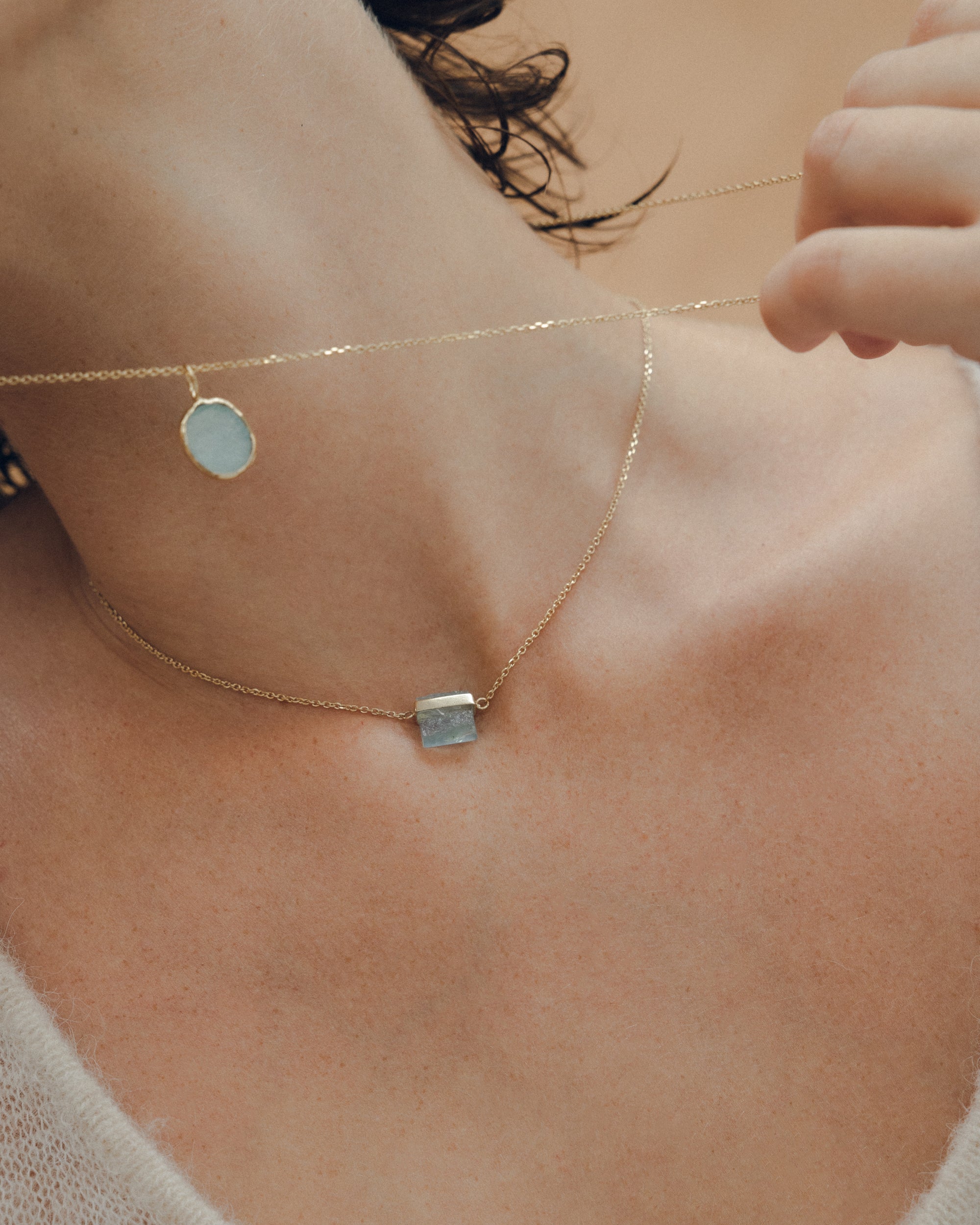 Plexo Solar Aguamarina Bañado en Oro 18k