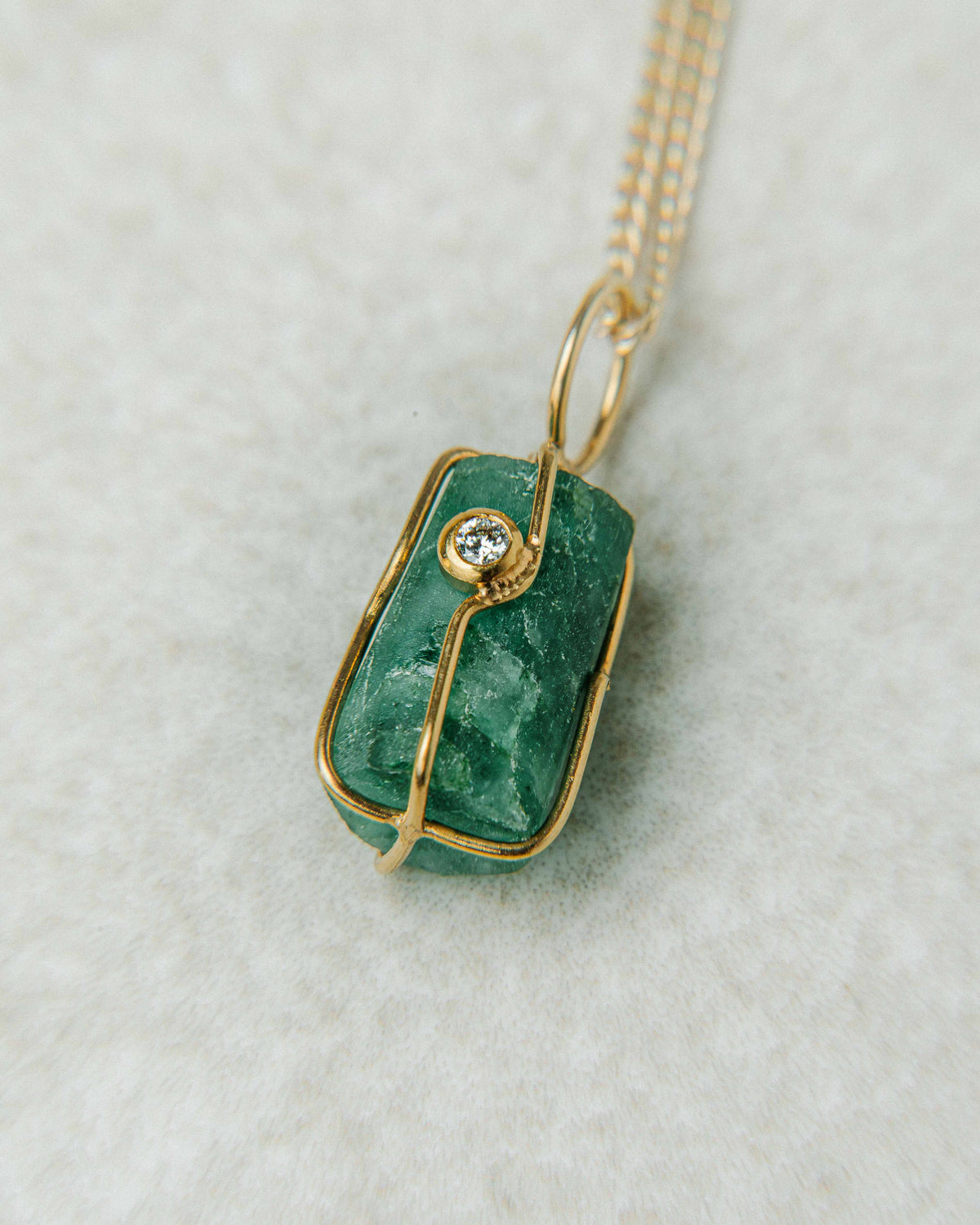 Phoebe in 18k recycled gold with diamond
