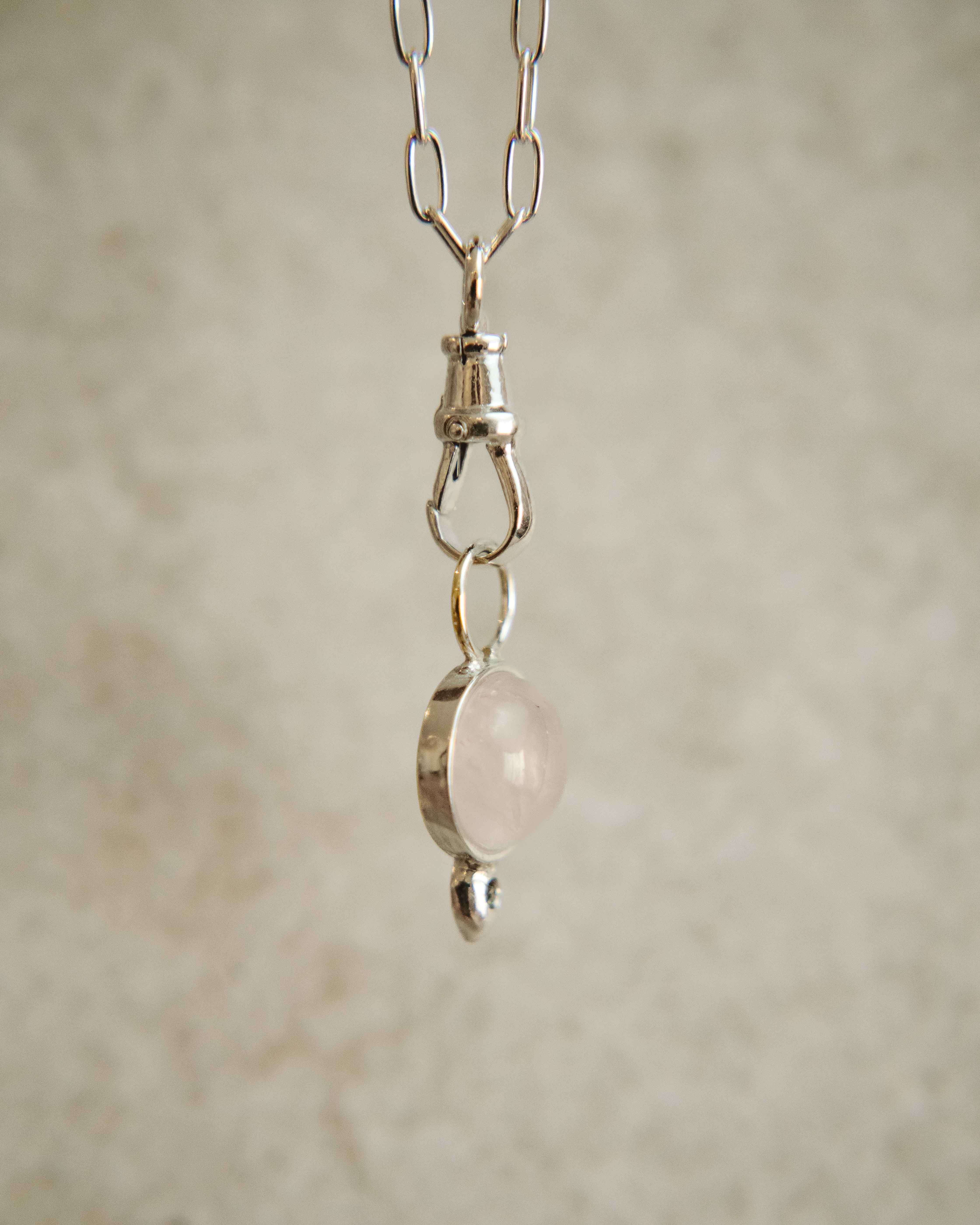 TREASURE · Cuarzo Rosa & Diamante Negro en plata reciclada