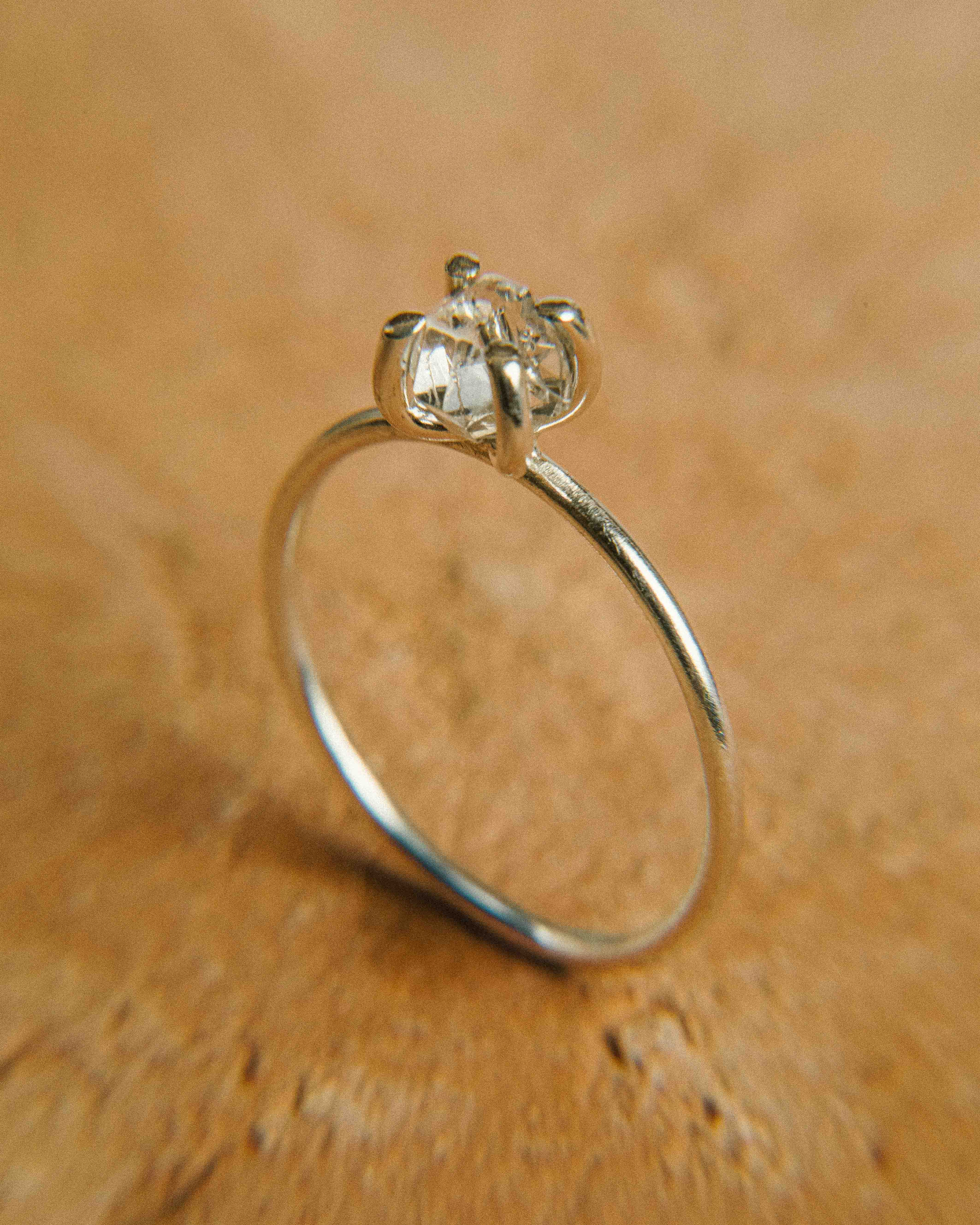 Anillo Solitario Cuarzo Herkimer en Plata Reciclada