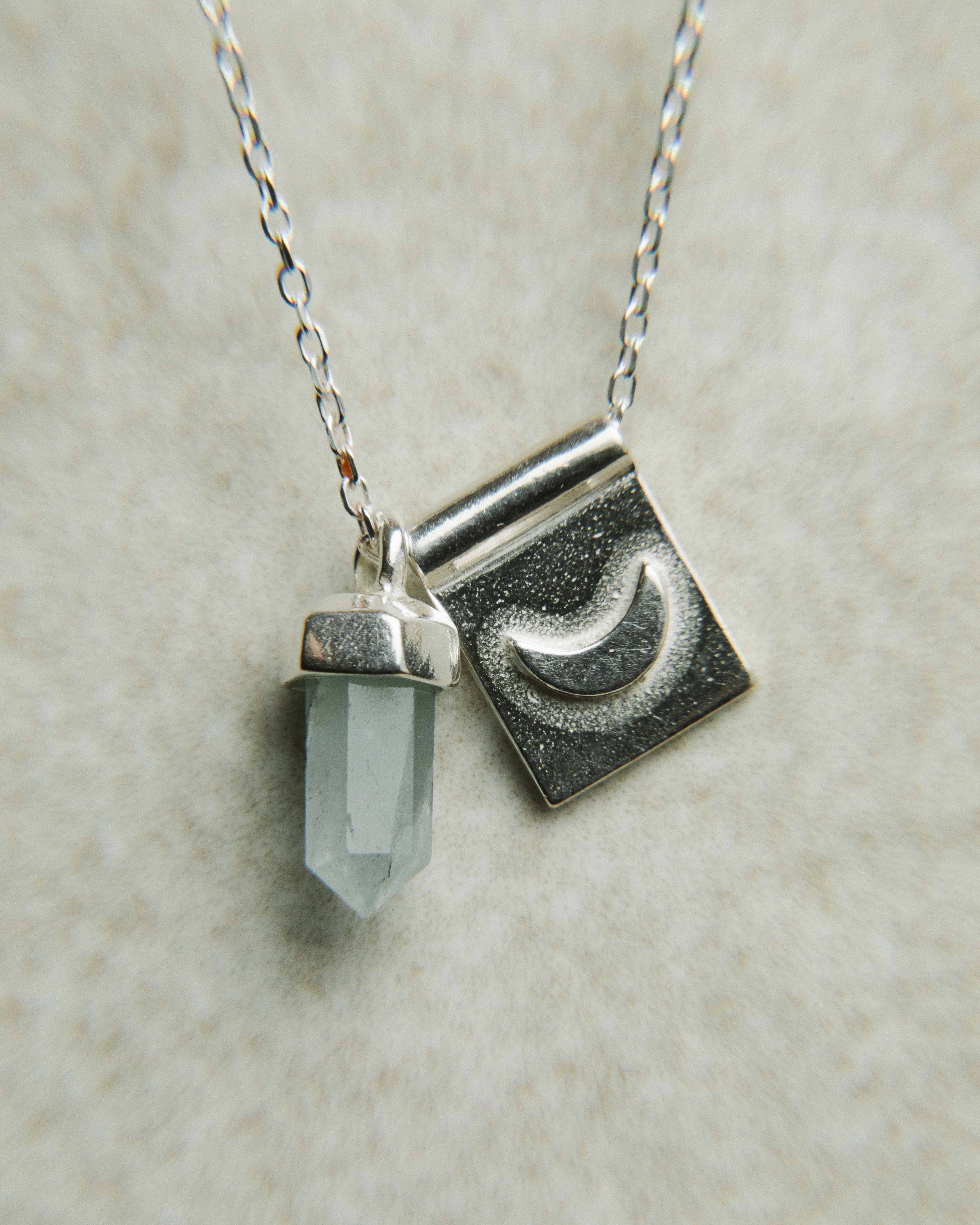 Luna nueva en Plata Reciclada