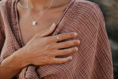 Anillo solitario cuarzo Herkimer