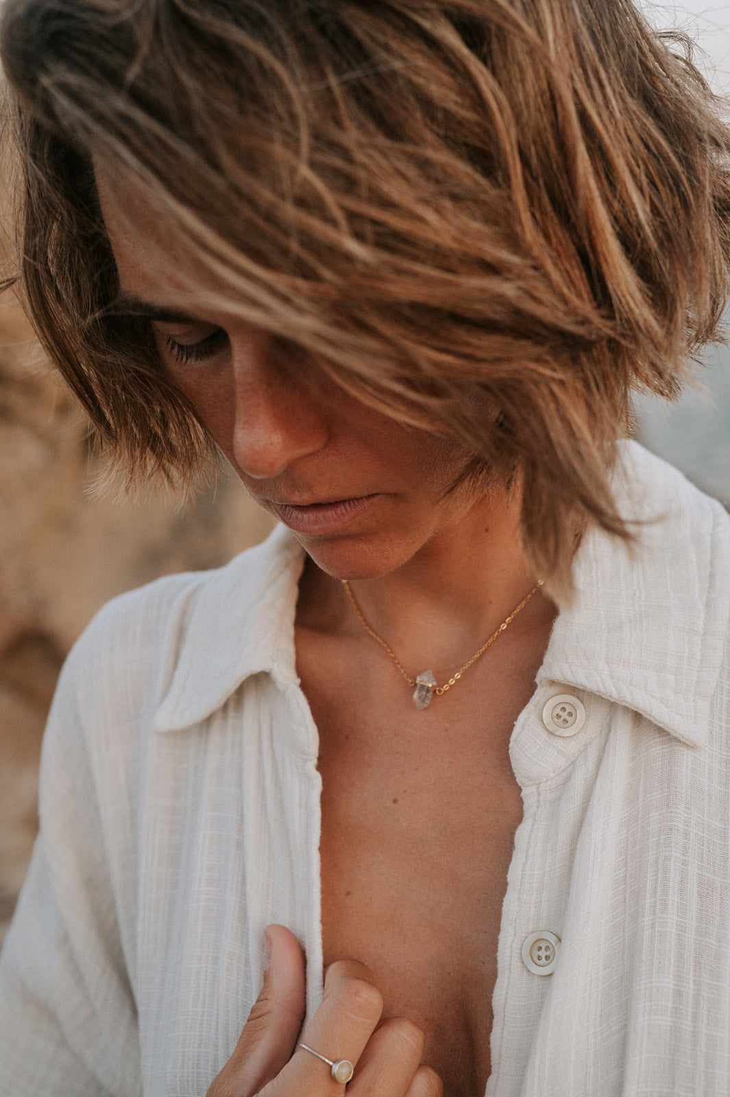 Collar Cuarzo Claro Bruto Bañado en Oro 18k