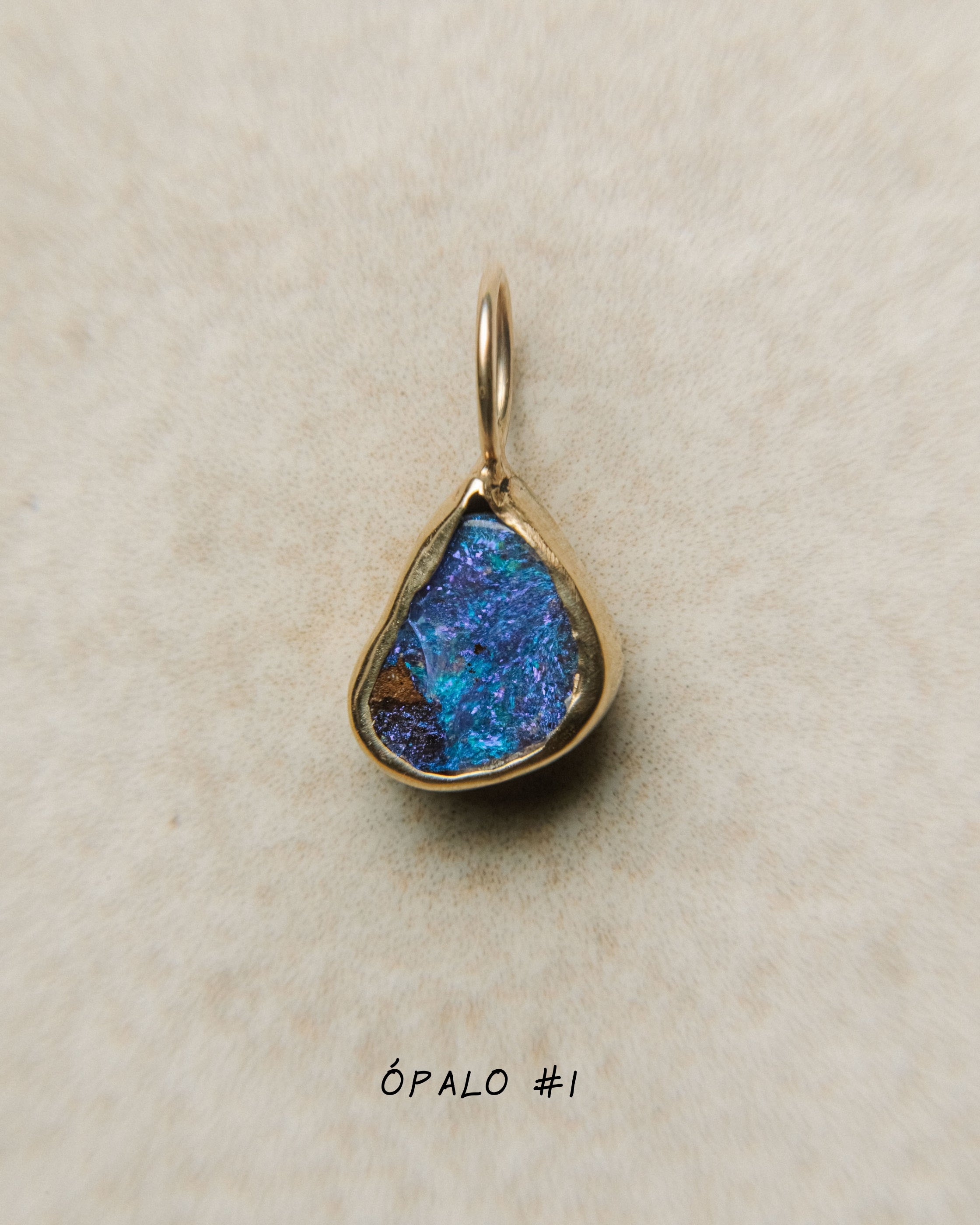 Ópalo Boulder | Talla M | Oro 9k | SAIA