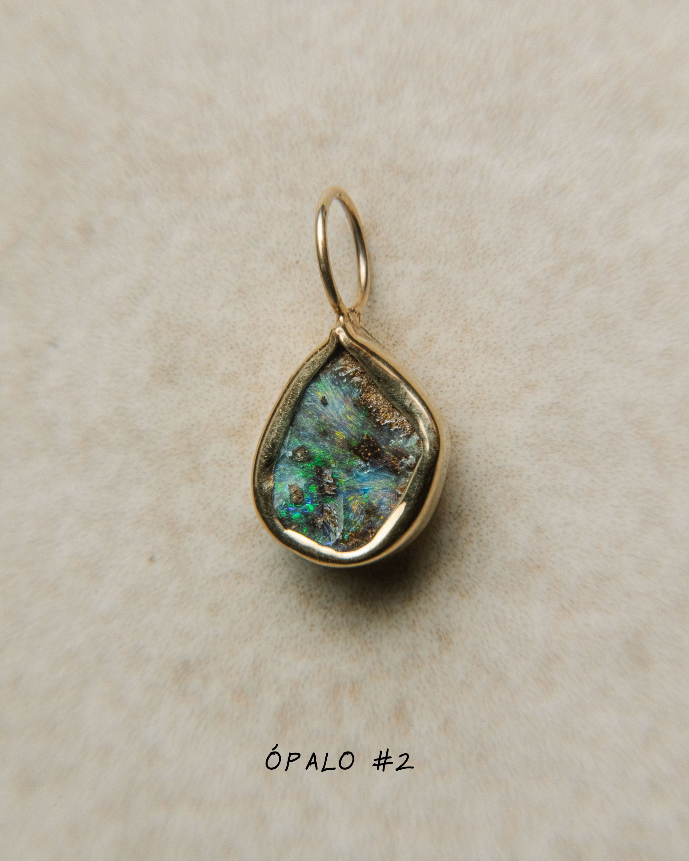 Ópalo Boulder | Talla M | Oro 9k | SAIA