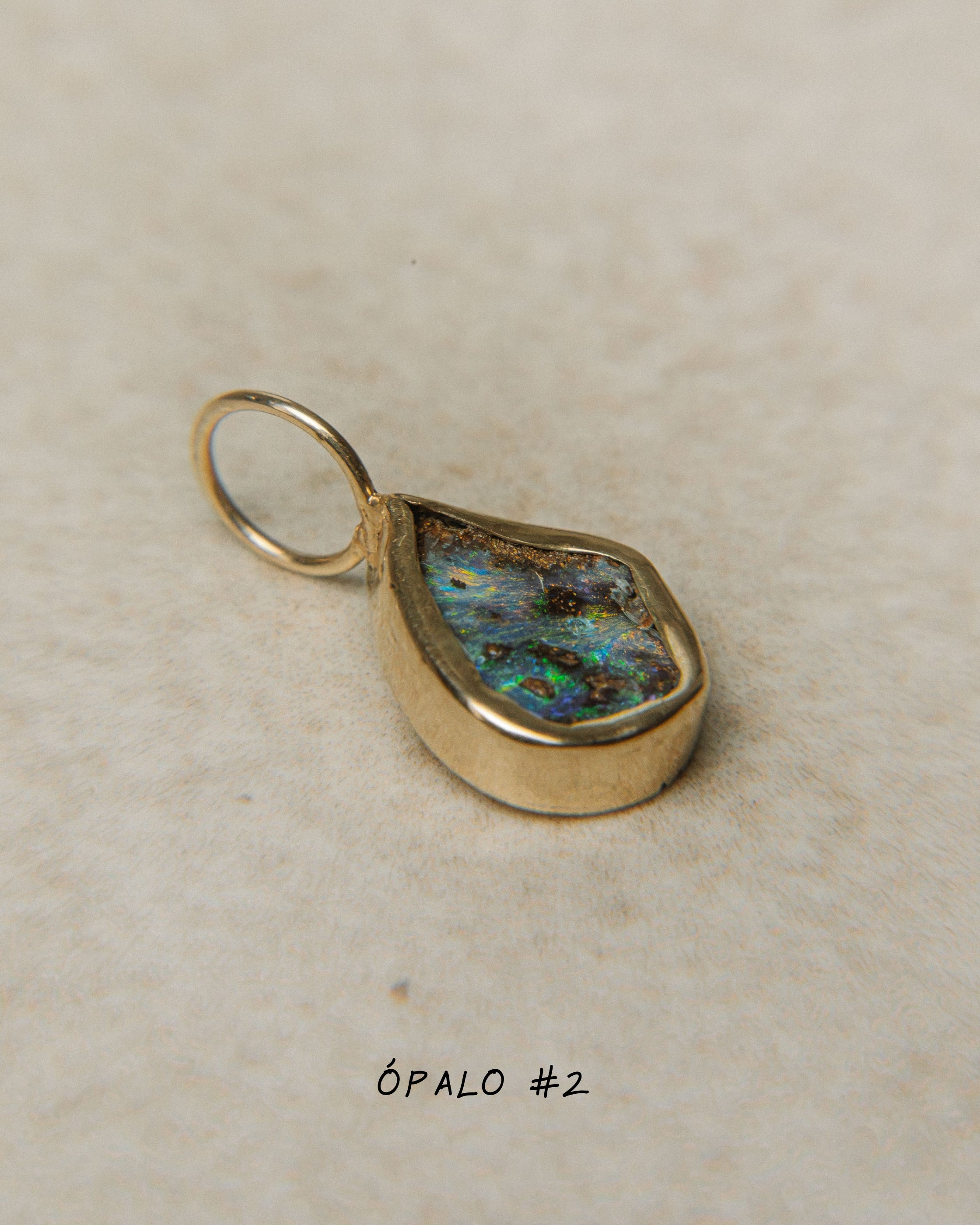 Ópalo Boulder | Talla M | Oro 9k | SAIA