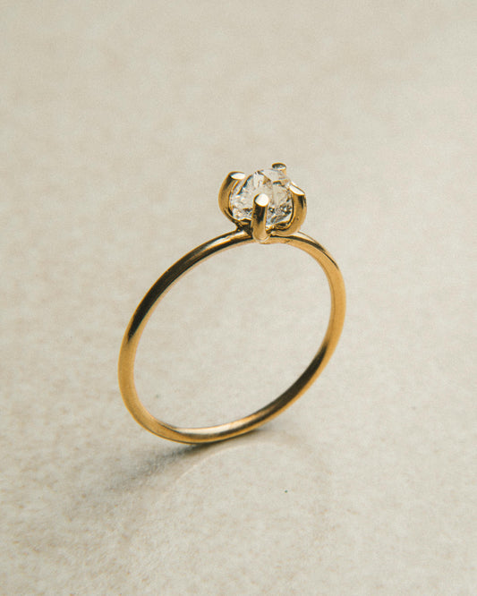 Anillo Solitario Cuarzo Herkimer en Oro 18k