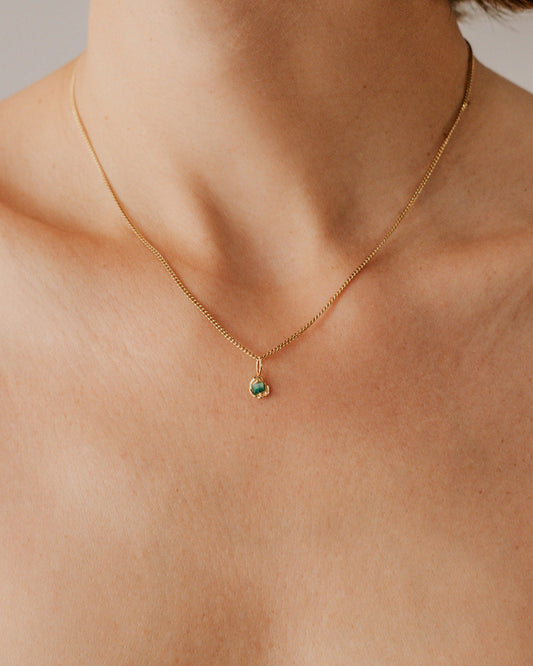 RAW · Esmeralda