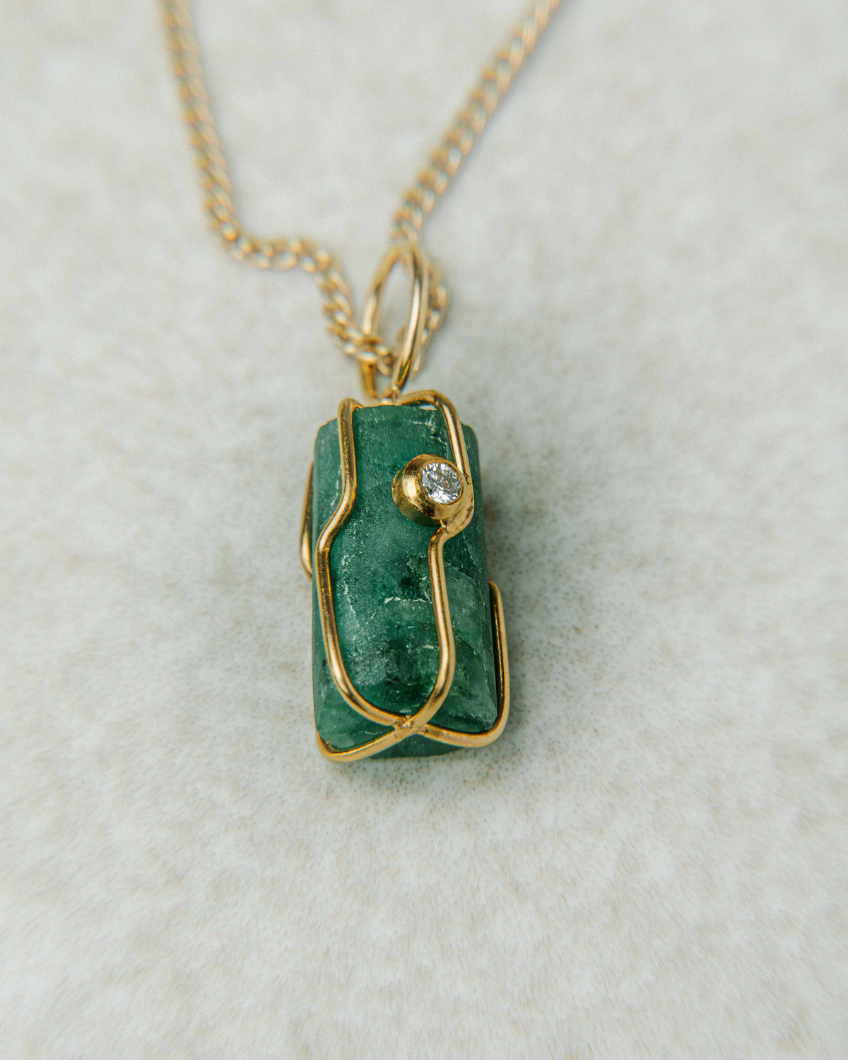 Phoebe in 18k recycled gold with diamond