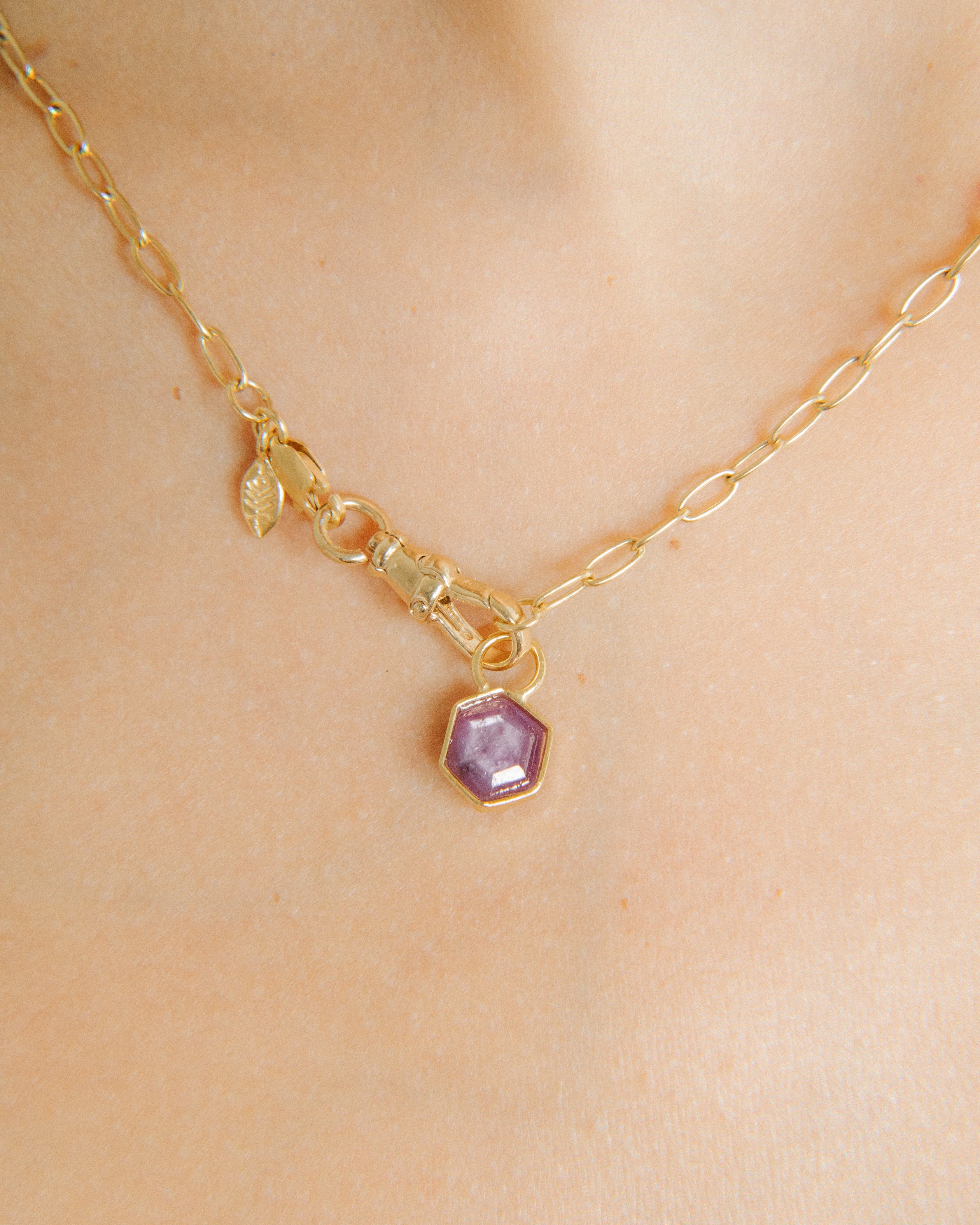 TREASURE · Rubí Bañado en Oro 18k